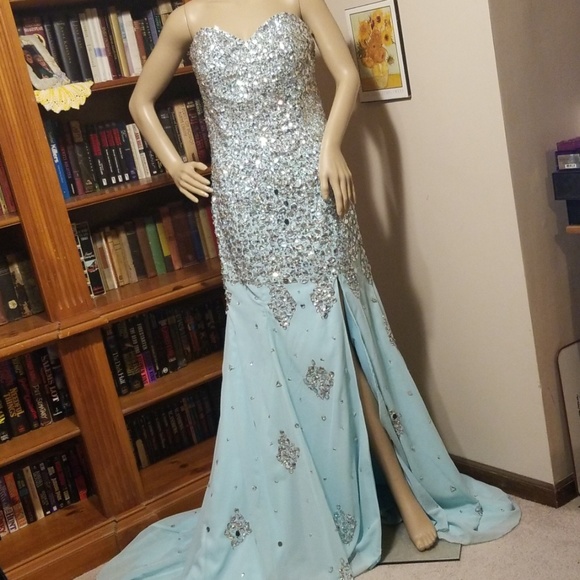 Baby Online Dress Dresses & Skirts - Jeweled Mermaid Mint Color Size 14 Prom Dress